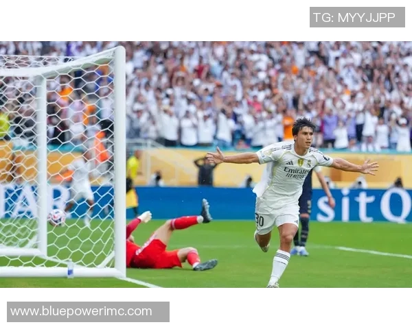 国王杯惊天逆转那不勒斯6-2狂胜皇马引发全场震撼解析